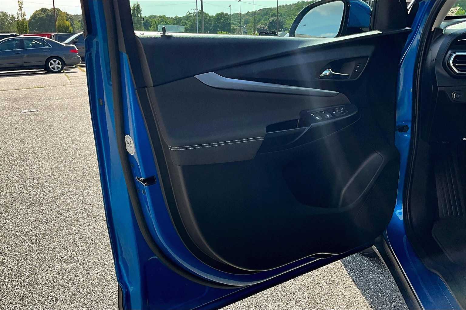 2022 Chevrolet Bolt EUV LT - Photo 9