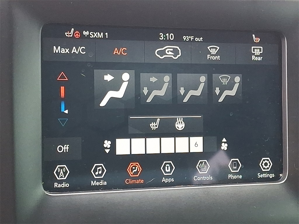 2020 Jeep Cherokee Altitude - Photo 17