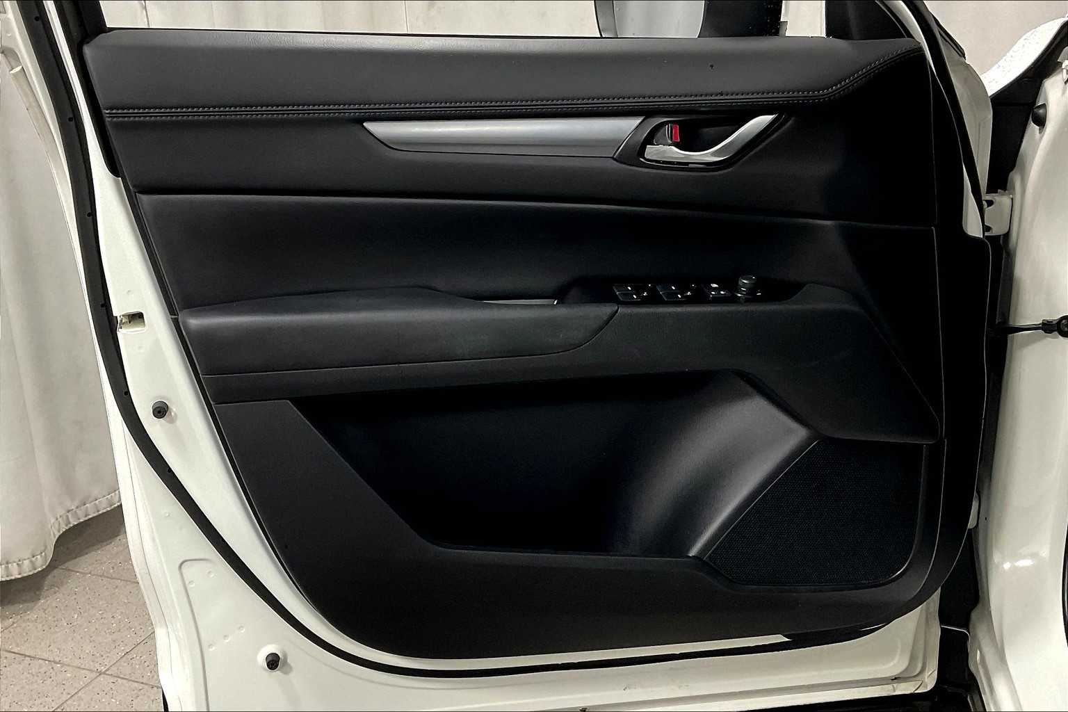 2022 Mazda CX-5 2.5 S Preferred Package - Photo 9