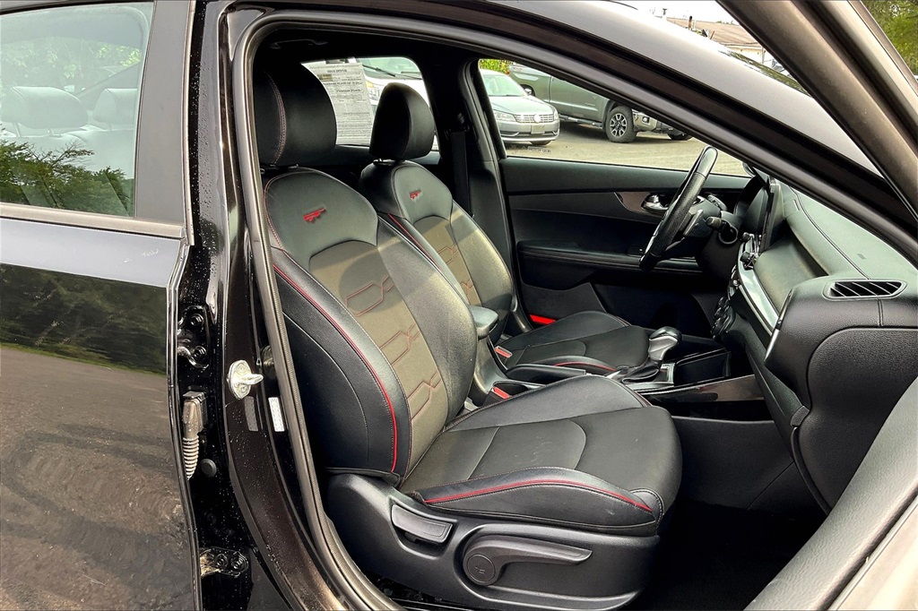 2021 Kia Forte GT - Photo 11