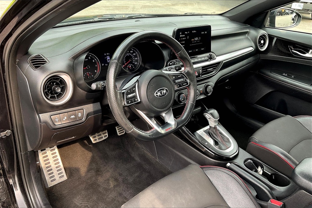 2021 Kia Forte GT - Photo 8
