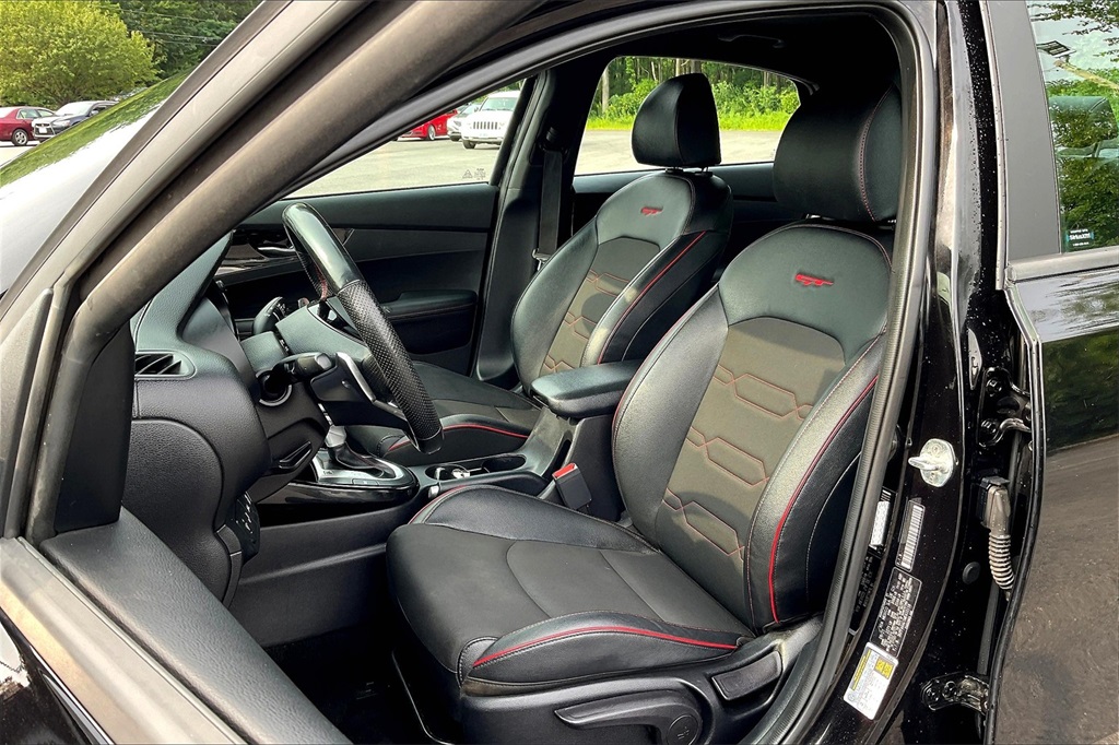 2021 Kia Forte GT - Photo 10