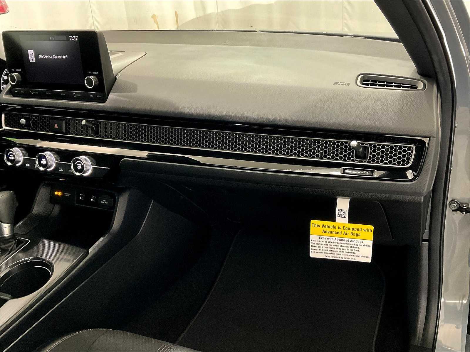 2025 Honda Civic Sport - Photo 13