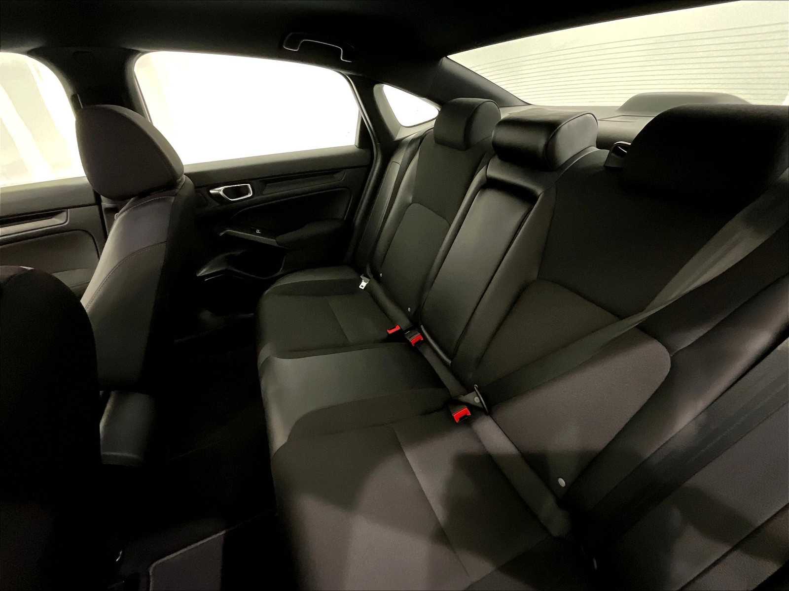 2025 Honda Civic Sport - Photo 15