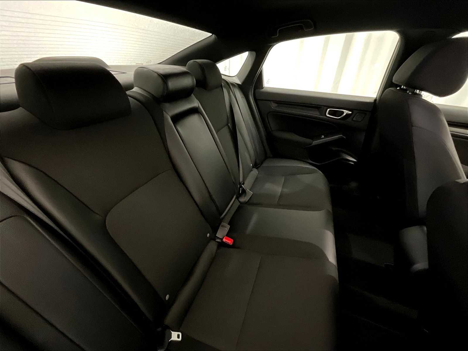 2025 Honda Civic Sport - Photo 16