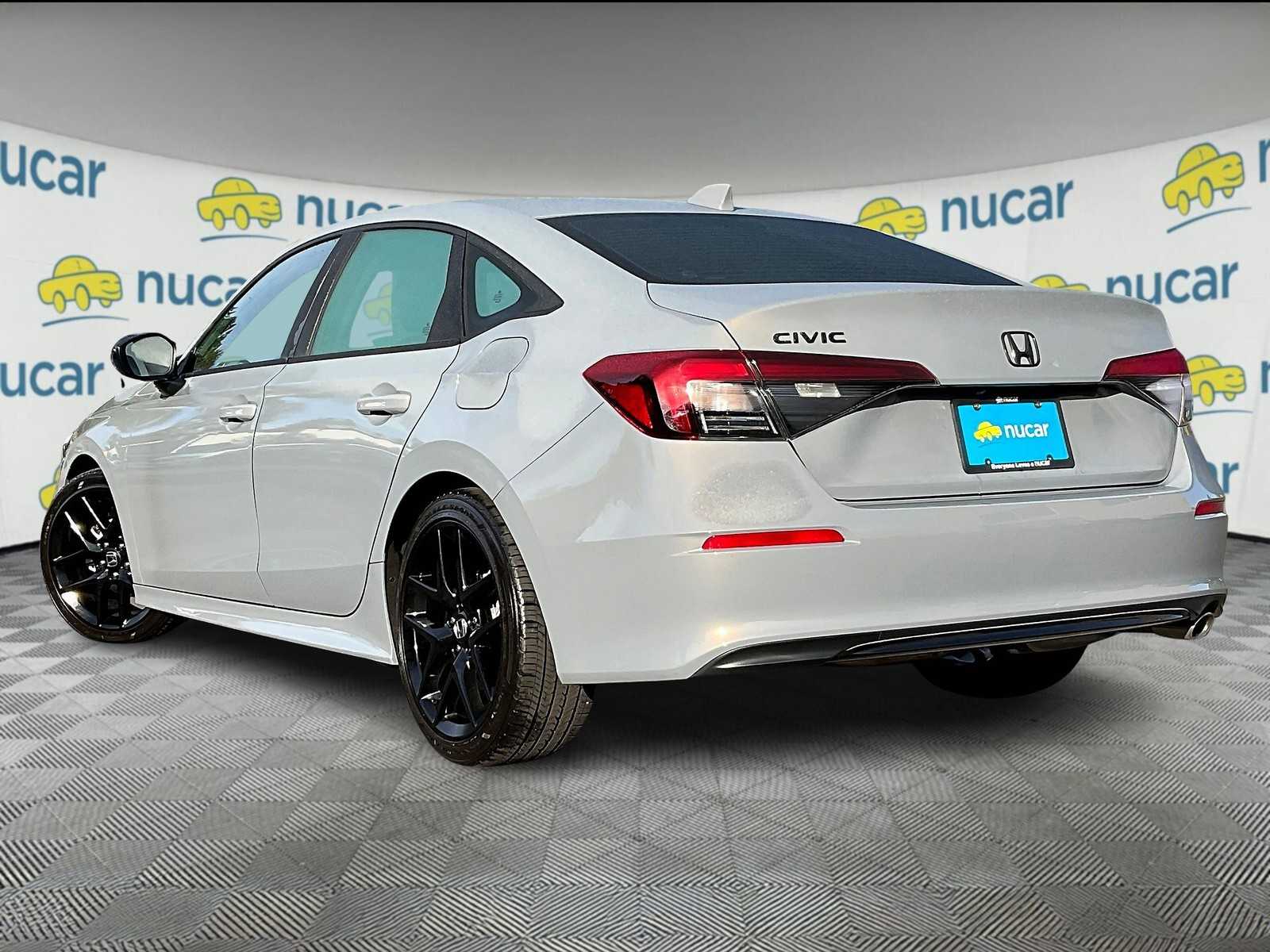 2025 Honda Civic Sport - Photo 4