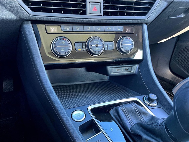 2020 Volkswagen Jetta 1.4T SE - Photo 23