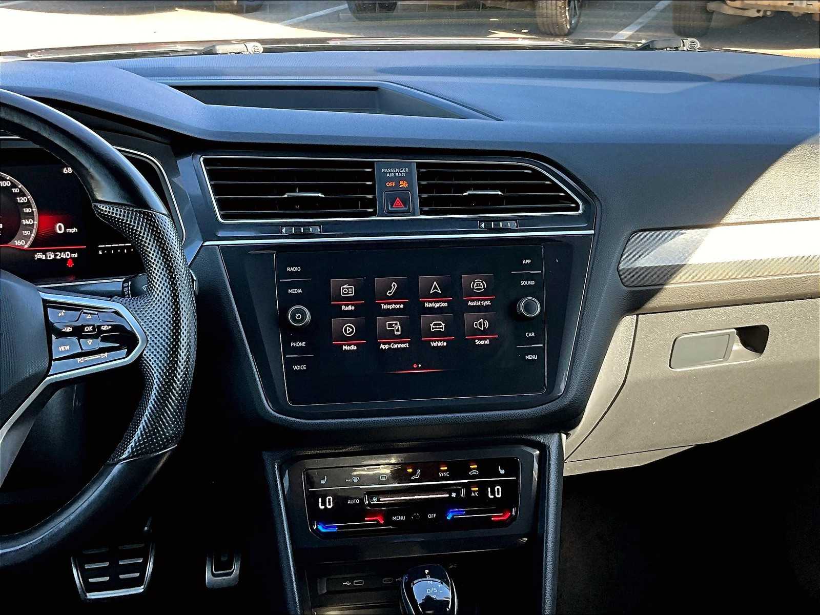 2022 Volkswagen Tiguan SE R-Line Black - Photo 18