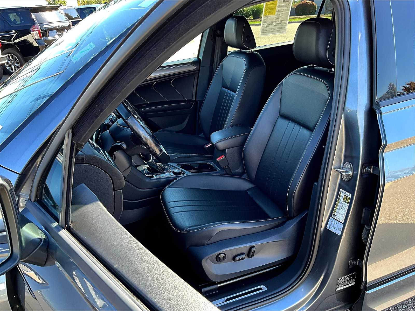 2022 Volkswagen Tiguan SE R-Line Black - Photo 10