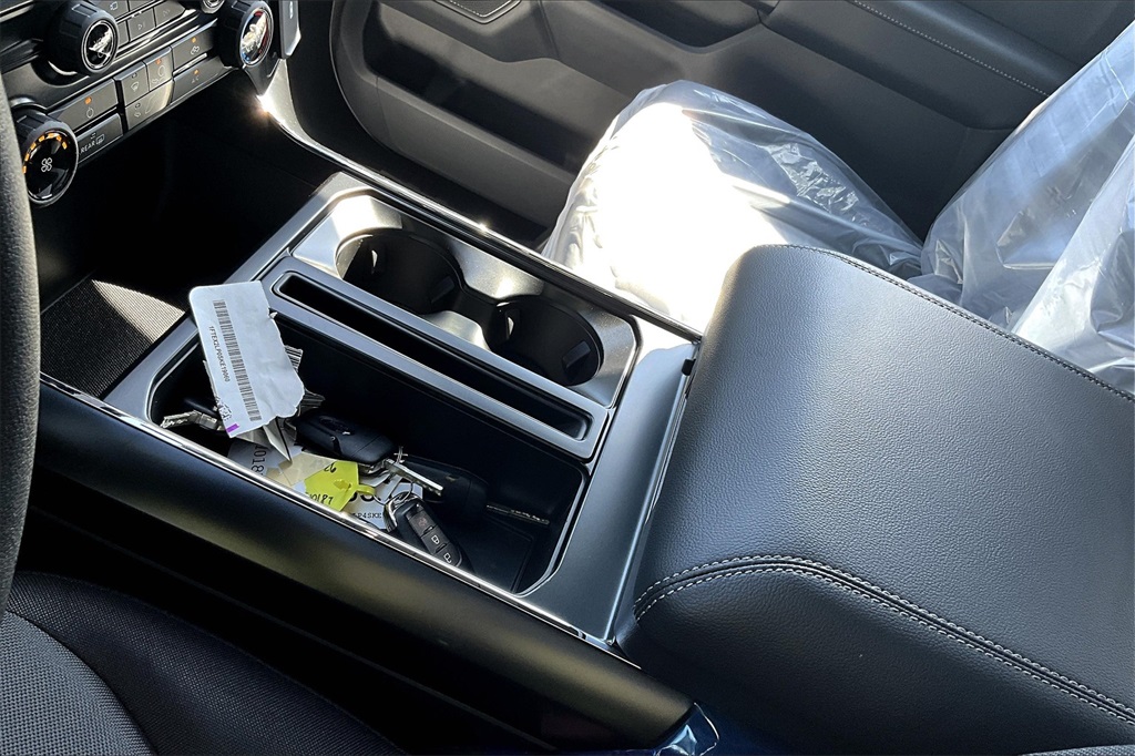 2025 Ford F-150 STX - Photo 9
