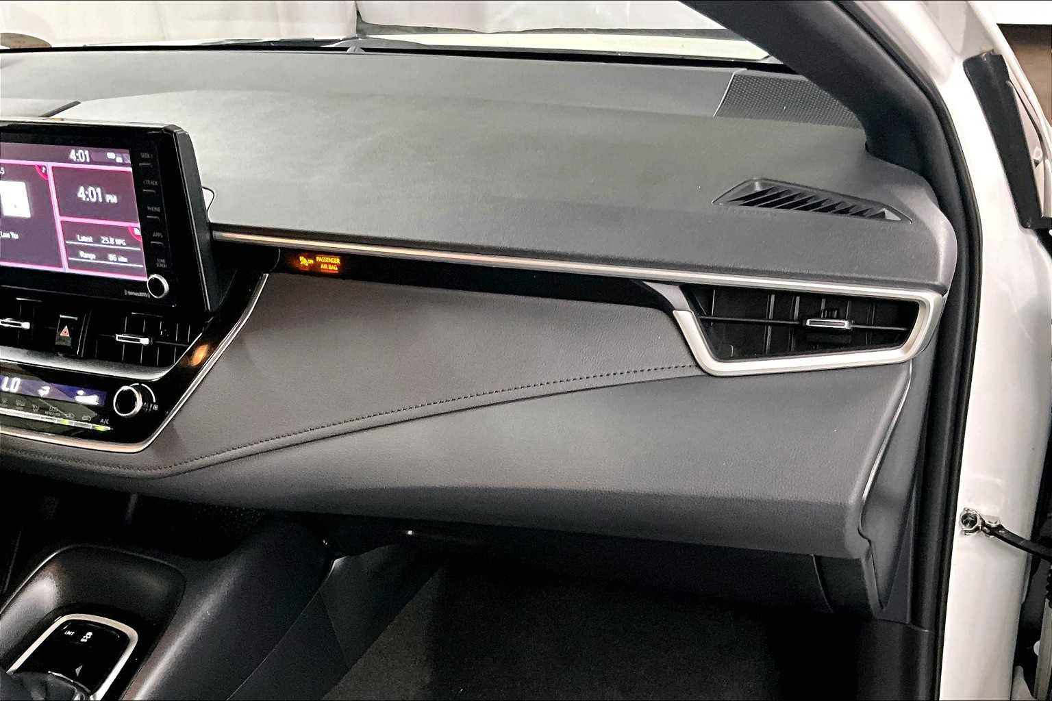 2022 Toyota Corolla SE - Photo 13