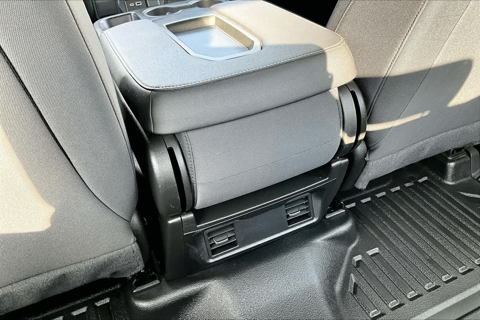 2024 GMC Sierra 1500 Pro - Photo 26