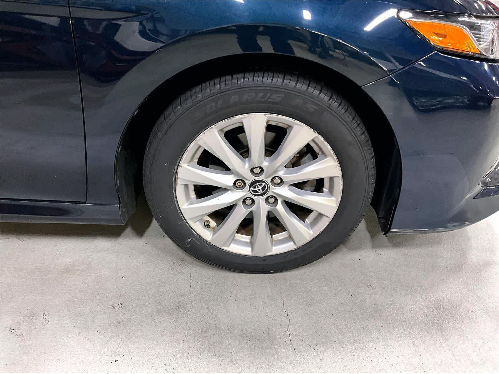 2018 Toyota Camry LE - Photo 4