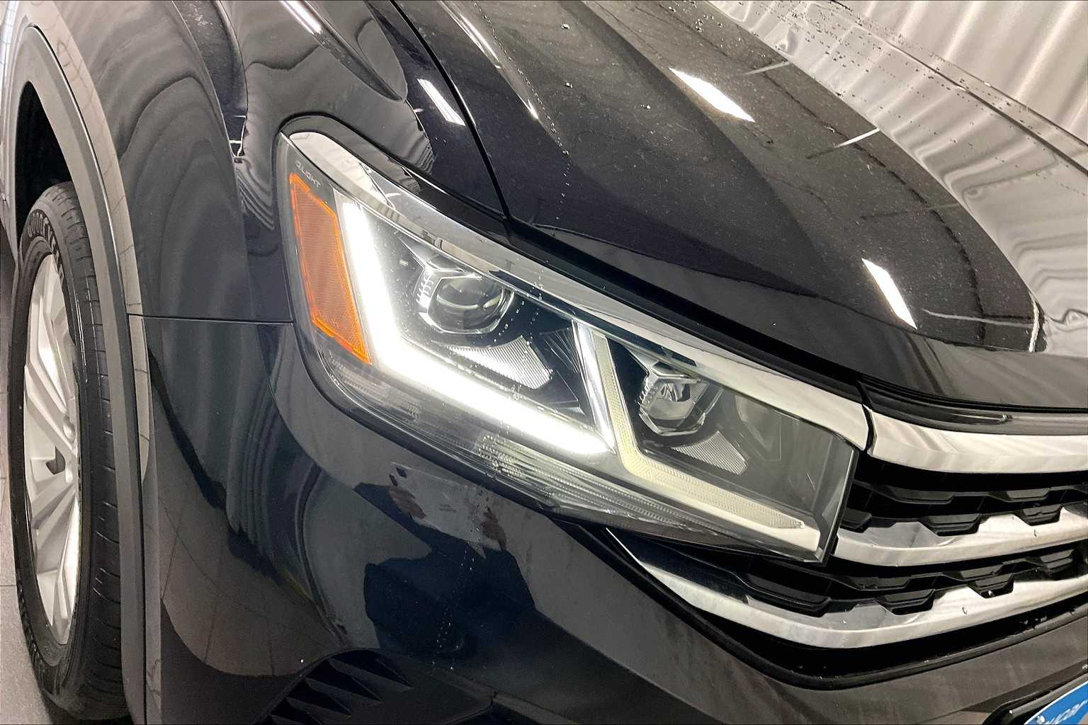 2022 Volkswagen Atlas 3.6L V6 SE w/Technology - Photo 31