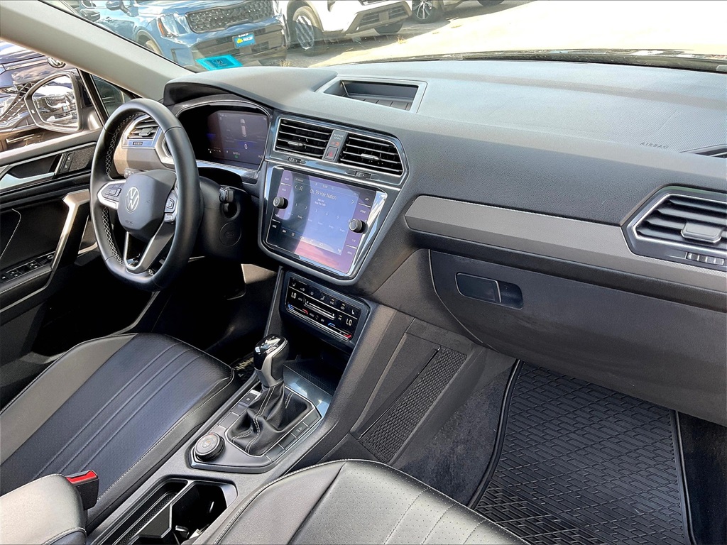 2022 Volkswagen Tiguan 2.0T SE - Photo 13