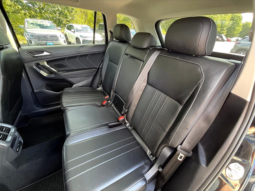 2022 Volkswagen Tiguan 2.0T SE - Photo 14