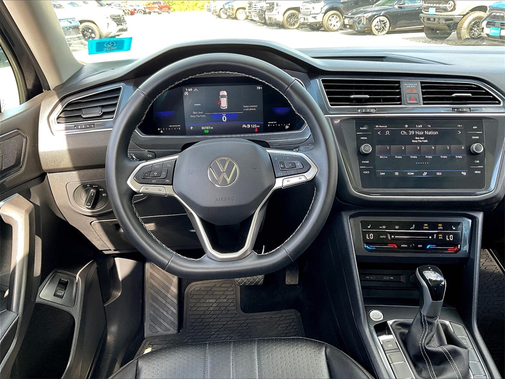 2022 Volkswagen Tiguan 2.0T SE - Photo 16