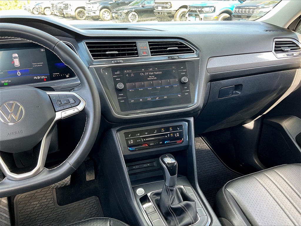 2022 Volkswagen Tiguan 2.0T SE - Photo 17