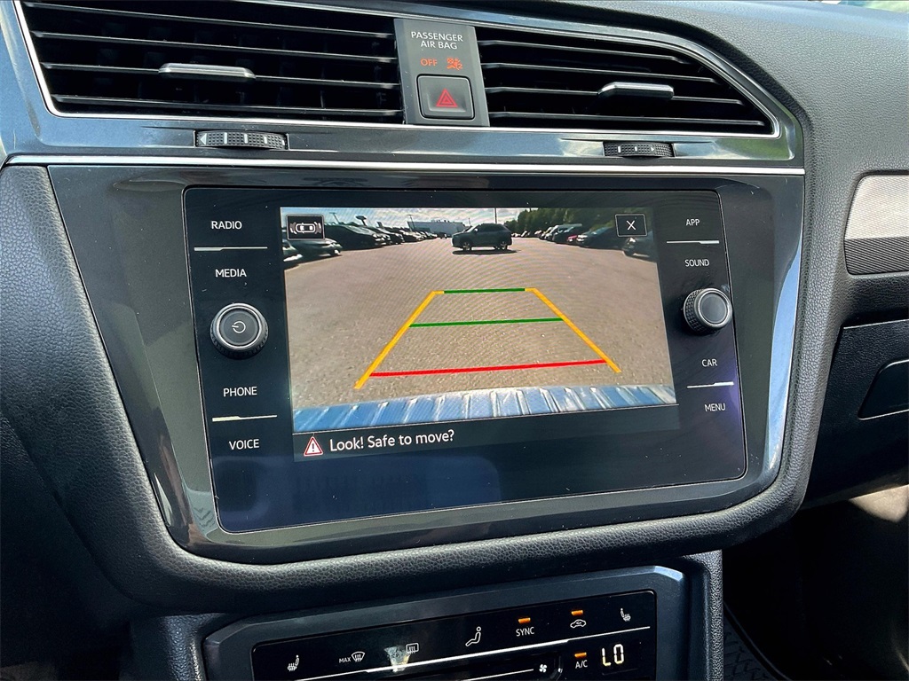 2022 Volkswagen Tiguan 2.0T SE - Photo 18