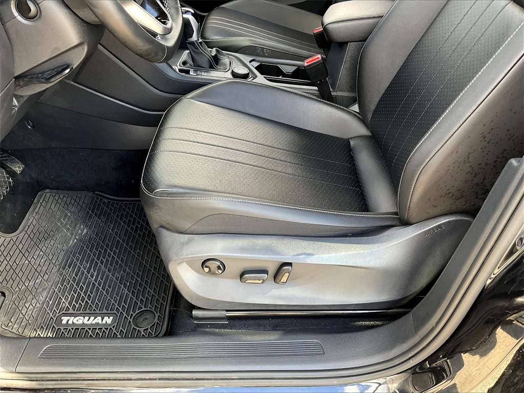 2022 Volkswagen Tiguan 2.0T SE - Photo 34
