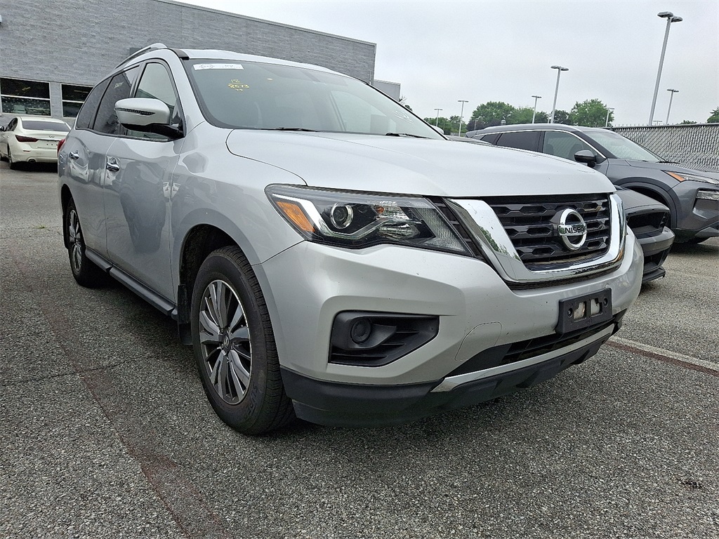 2018 Nissan Pathfinder S