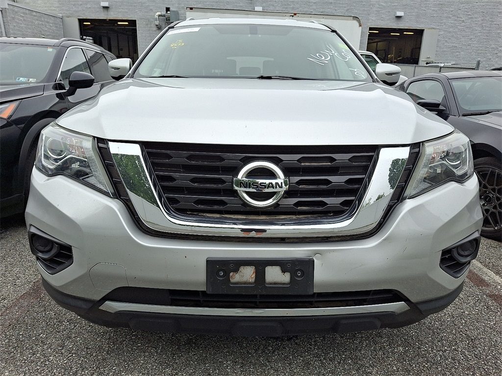 2018 Nissan Pathfinder S - Photo 2