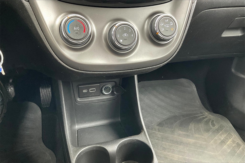 2019 Chevrolet Spark LS - Photo 24