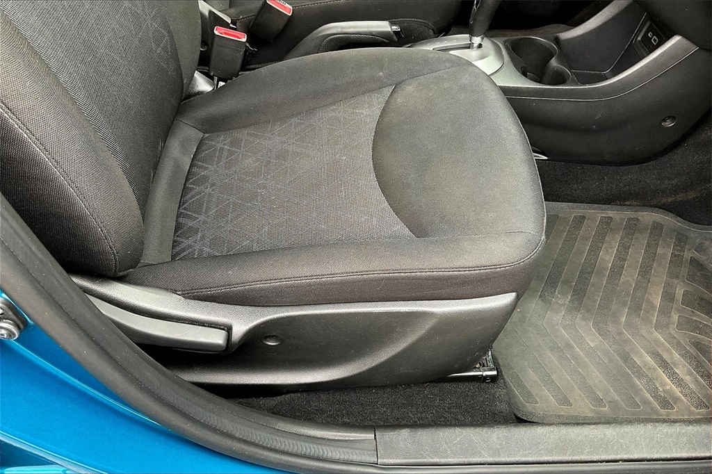 2019 Chevrolet Spark LS - Photo 32