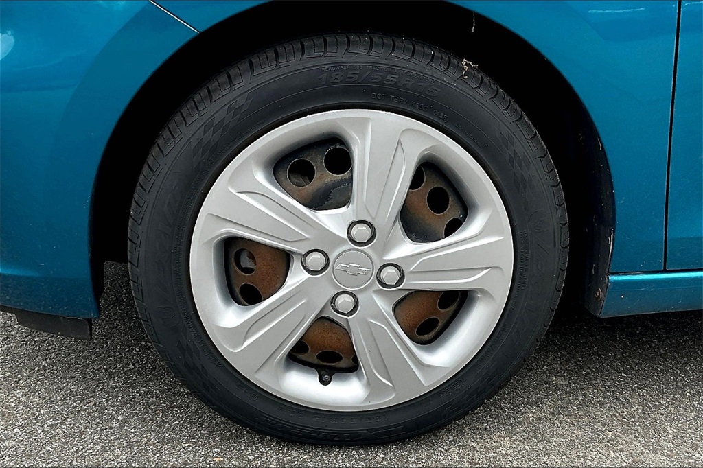 2019 Chevrolet Spark LS - Photo 7
