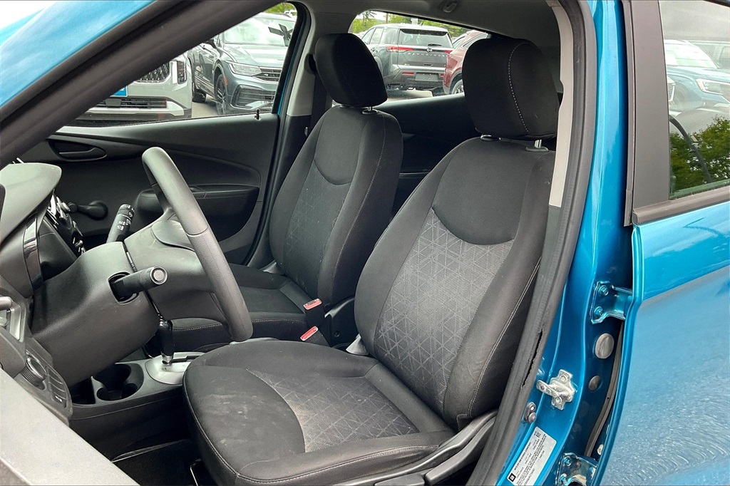 2019 Chevrolet Spark LS - Photo 9