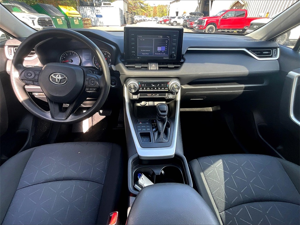2021 Toyota RAV4 XLE - Photo 21