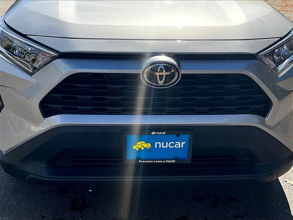 2021 Toyota RAV4 XLE - Photo 31