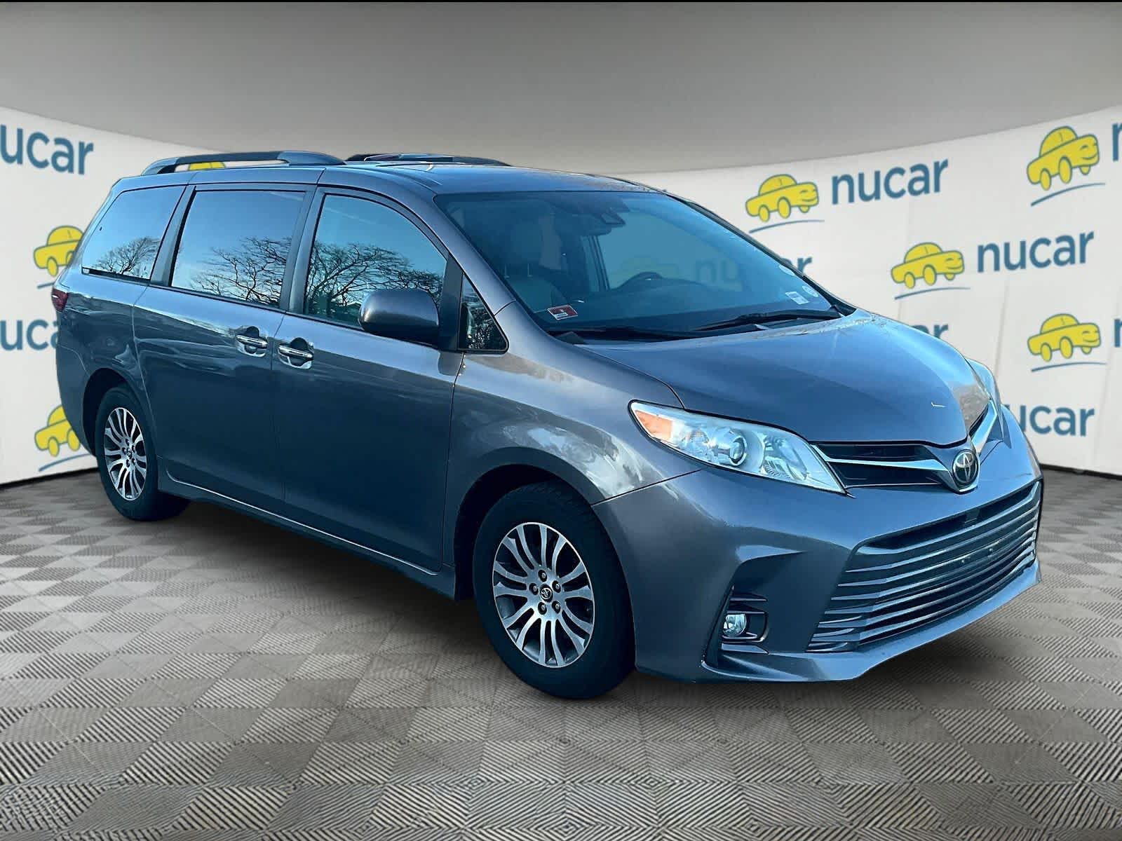 2019 Toyota Sienna XLE