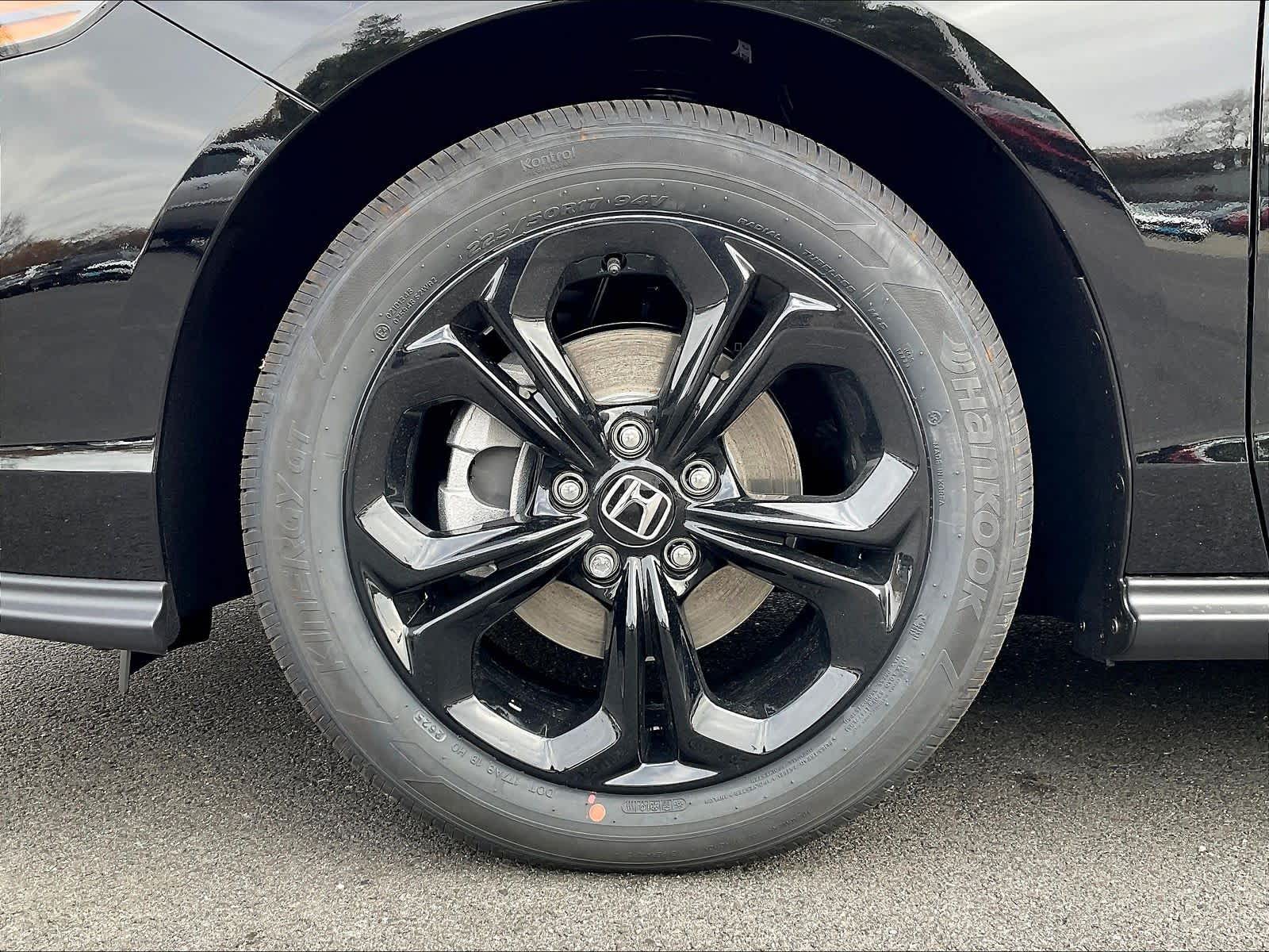 2025 Honda Accord SE - Photo 8