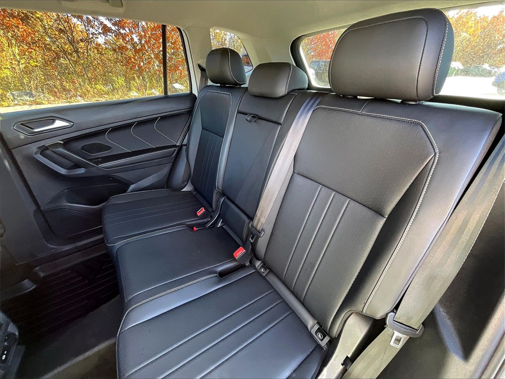 2022 Volkswagen Tiguan 2.0T SE - Photo 14