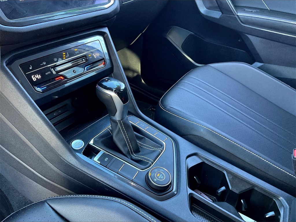 2022 Volkswagen Tiguan 2.0T SE - Photo 19