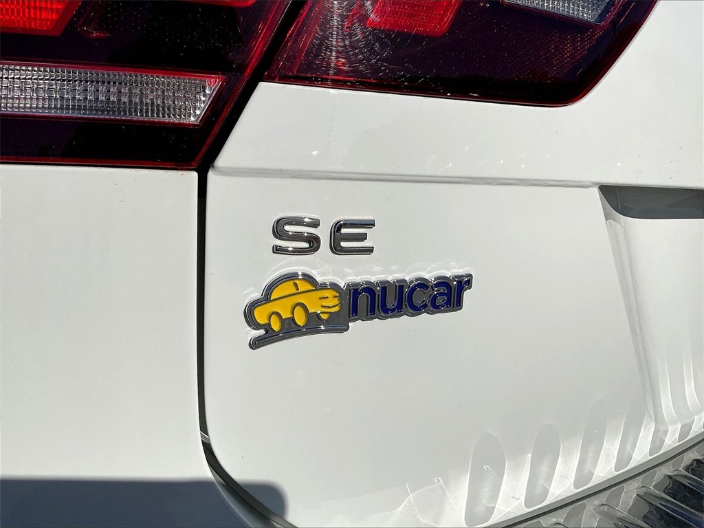 2022 Volkswagen Tiguan 2.0T SE - Photo 26