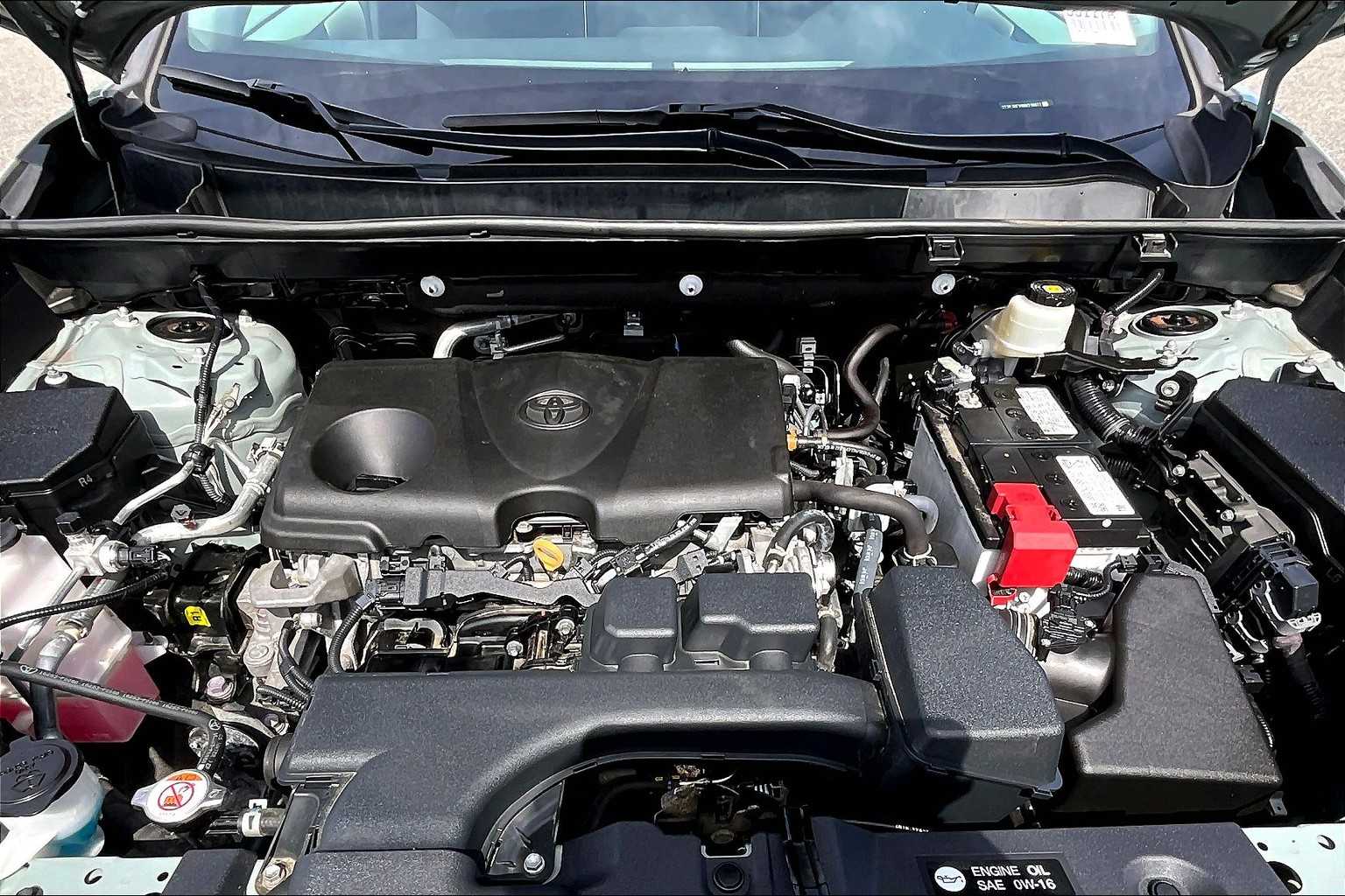 2022 Toyota RAV4 XLE - Photo 30