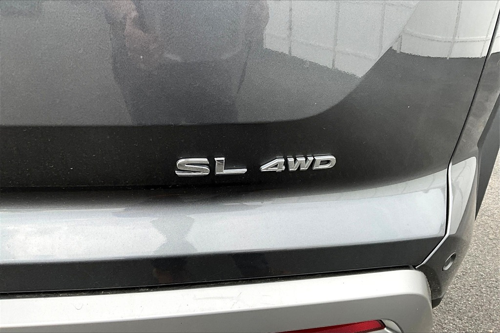 2023 Nissan Pathfinder SL - Photo 29