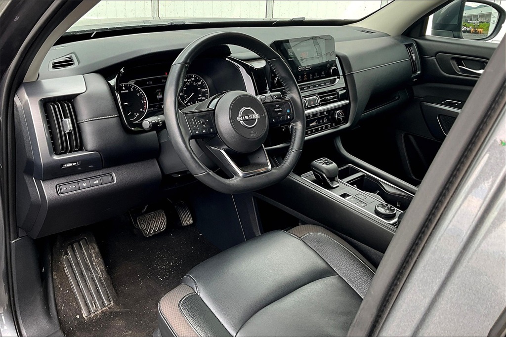 2023 Nissan Pathfinder SL - Photo 8