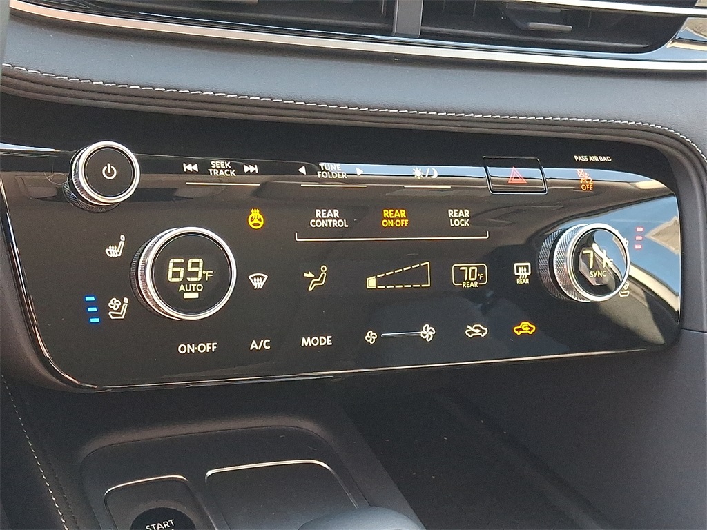 2026 INFINITI QX60 LUXE - Photo 13