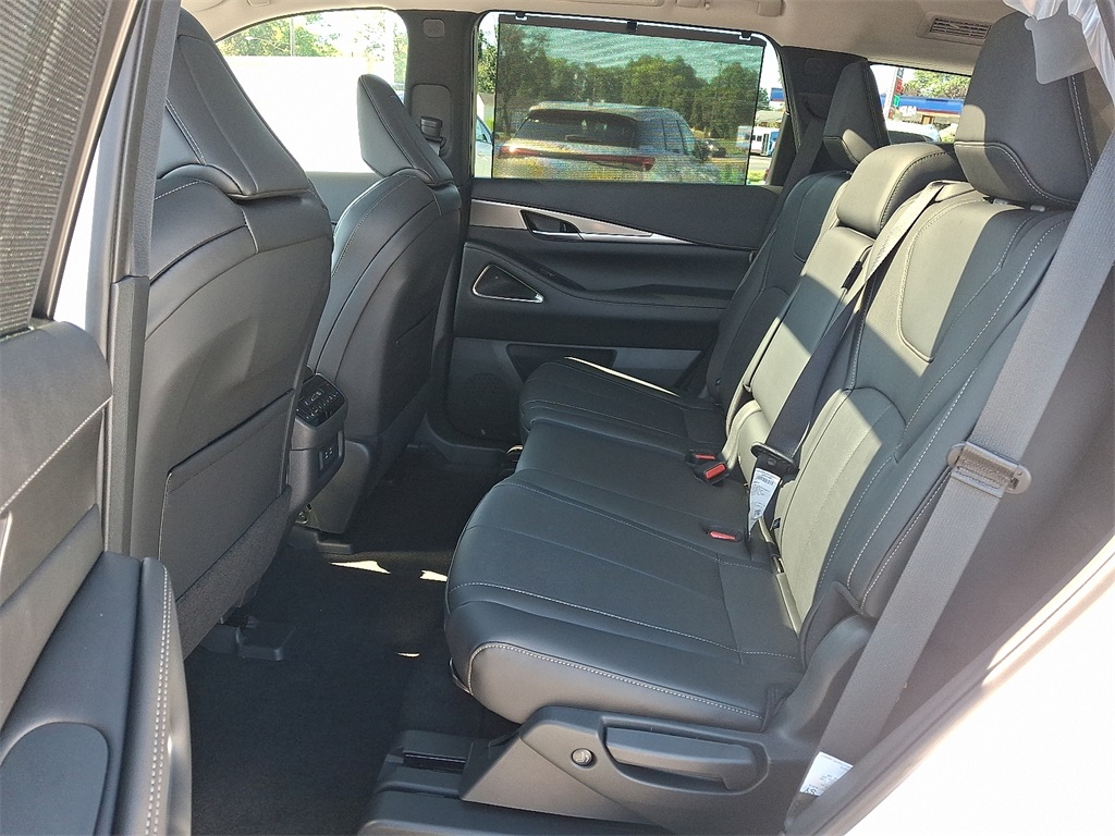 2026 INFINITI QX60 LUXE - Photo 6