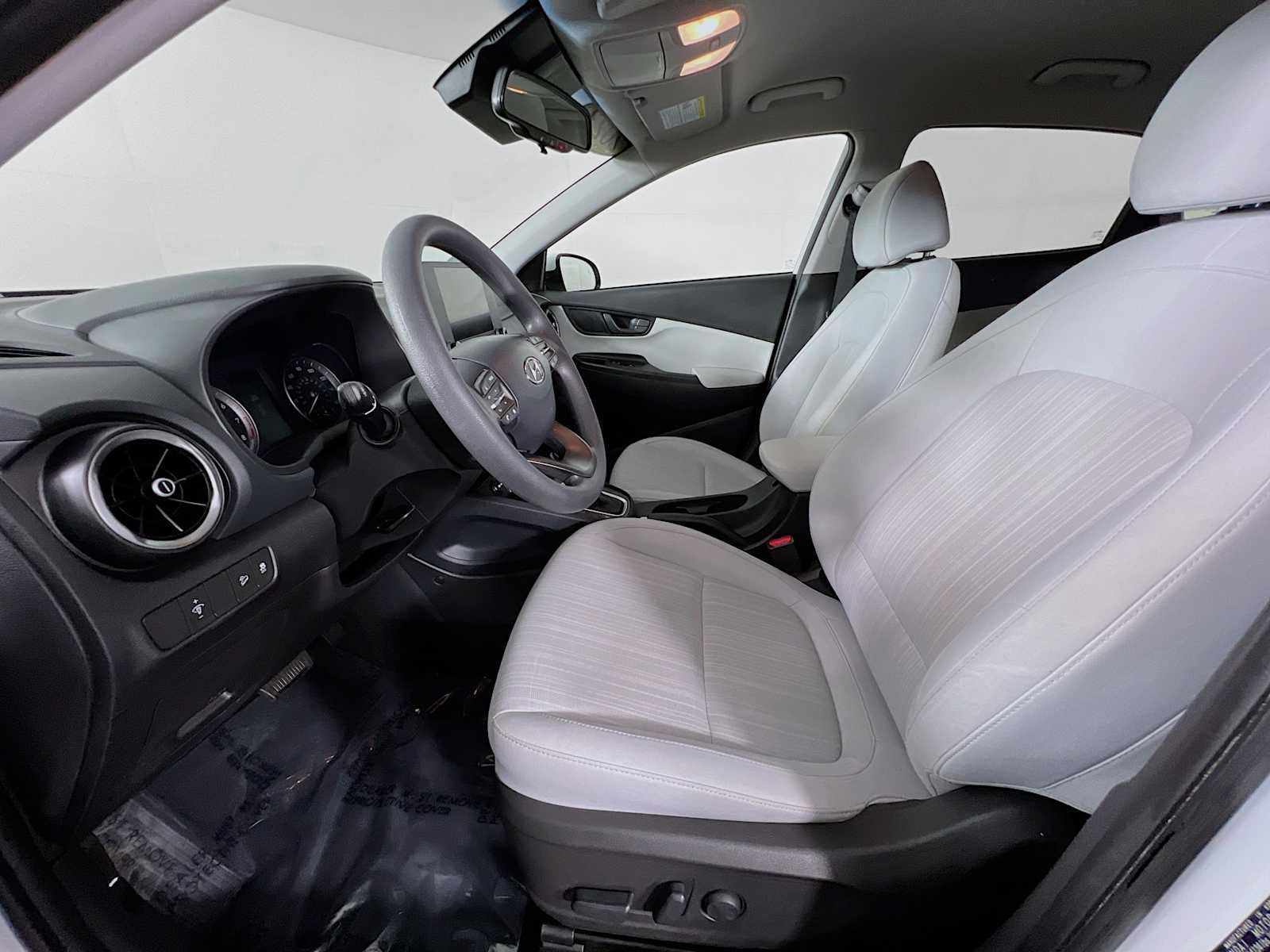 2023 Hyundai Kona SEL - Photo 20