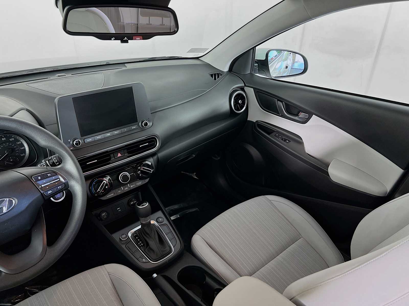2023 Hyundai Kona SEL - Photo 22