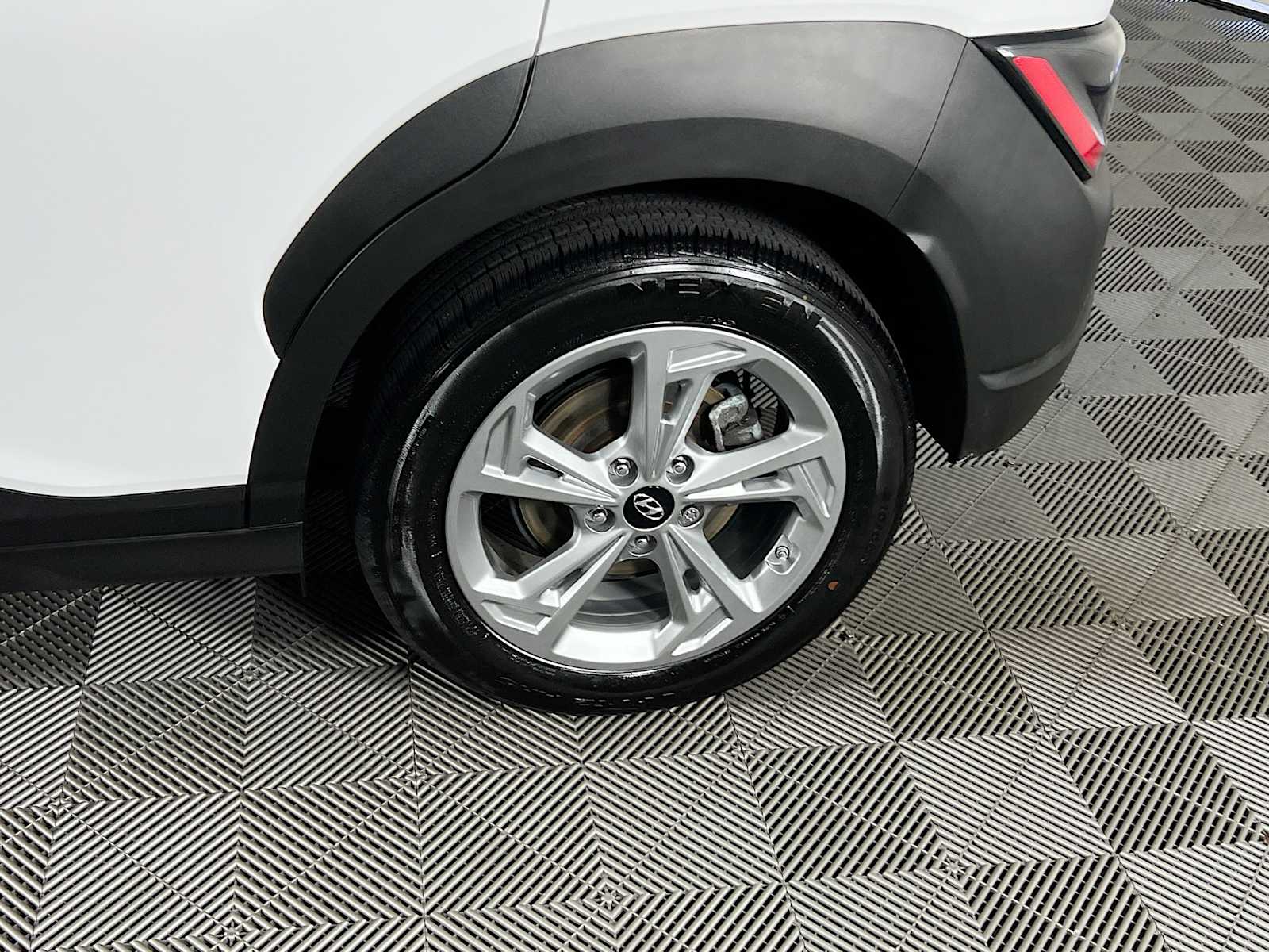 2023 Hyundai Kona SEL - Photo 29