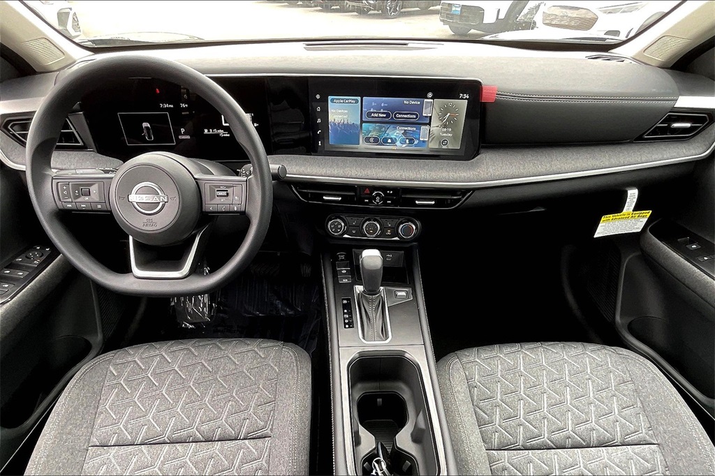 2025 Nissan Kicks SV - Photo 12