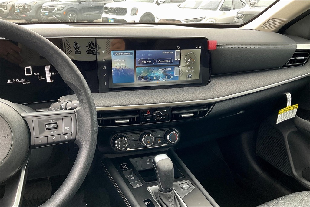 2025 Nissan Kicks SV - Photo 13