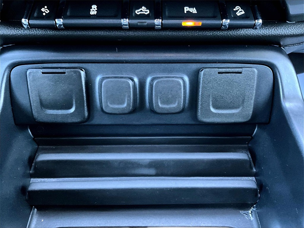 2018 Chevrolet Silverado 1500 LTZ - Photo 27