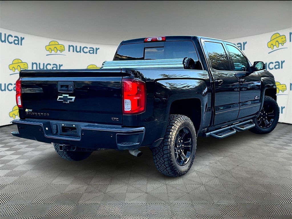2018 Chevrolet Silverado 1500 LTZ - Photo 6