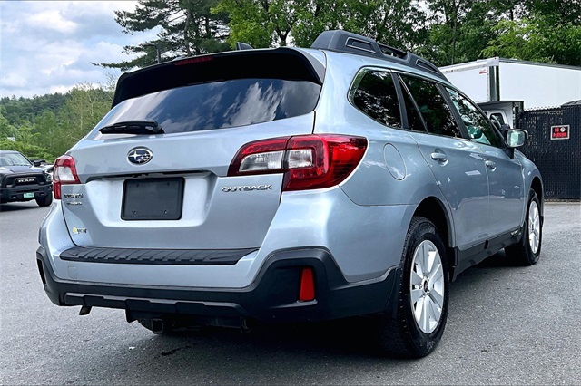 2018 Subaru Outback 2.5i Premium - Photo 4